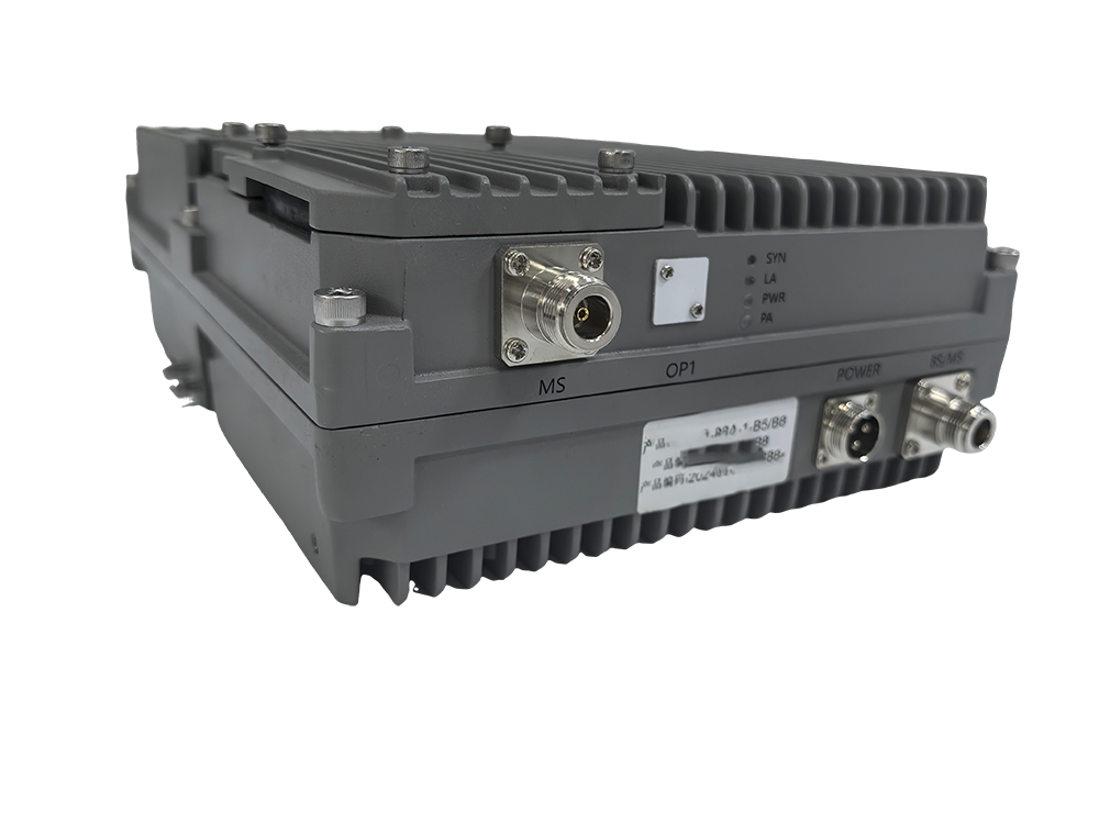  秀英三频手机信号接收器2000㎡